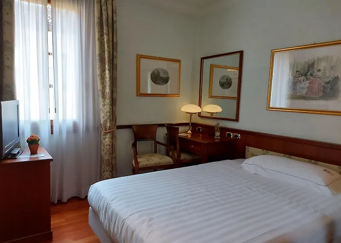 Phi Hotel Dei Medaglioni