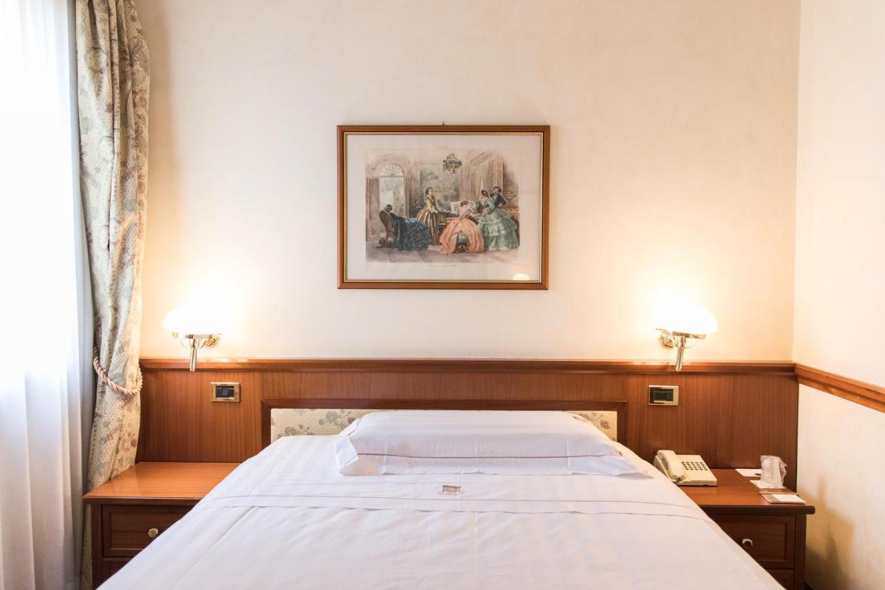 Hotel Phi Dei Medaglioni Correggio