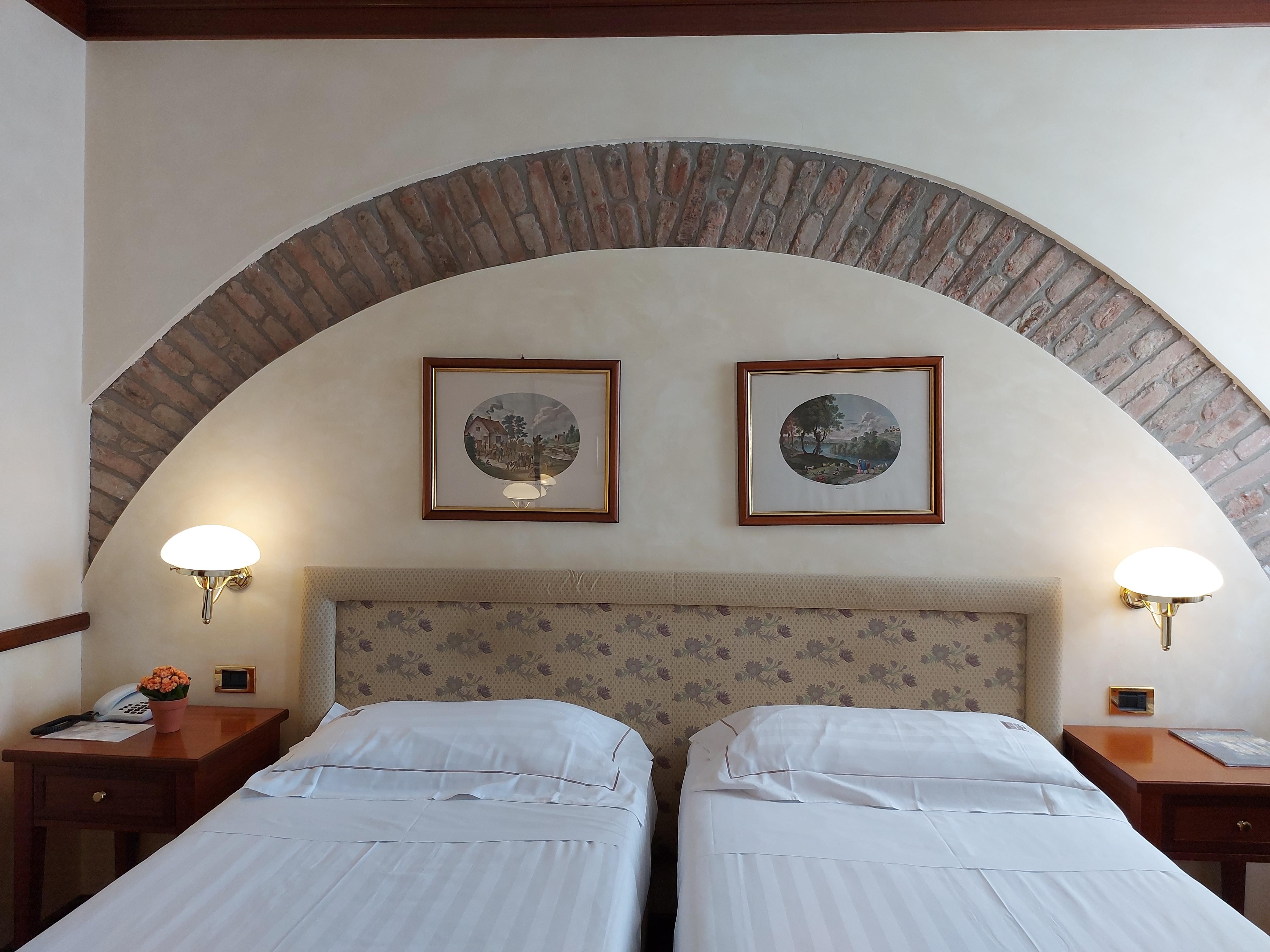 Phi Dei Medaglioni Hotel 4*