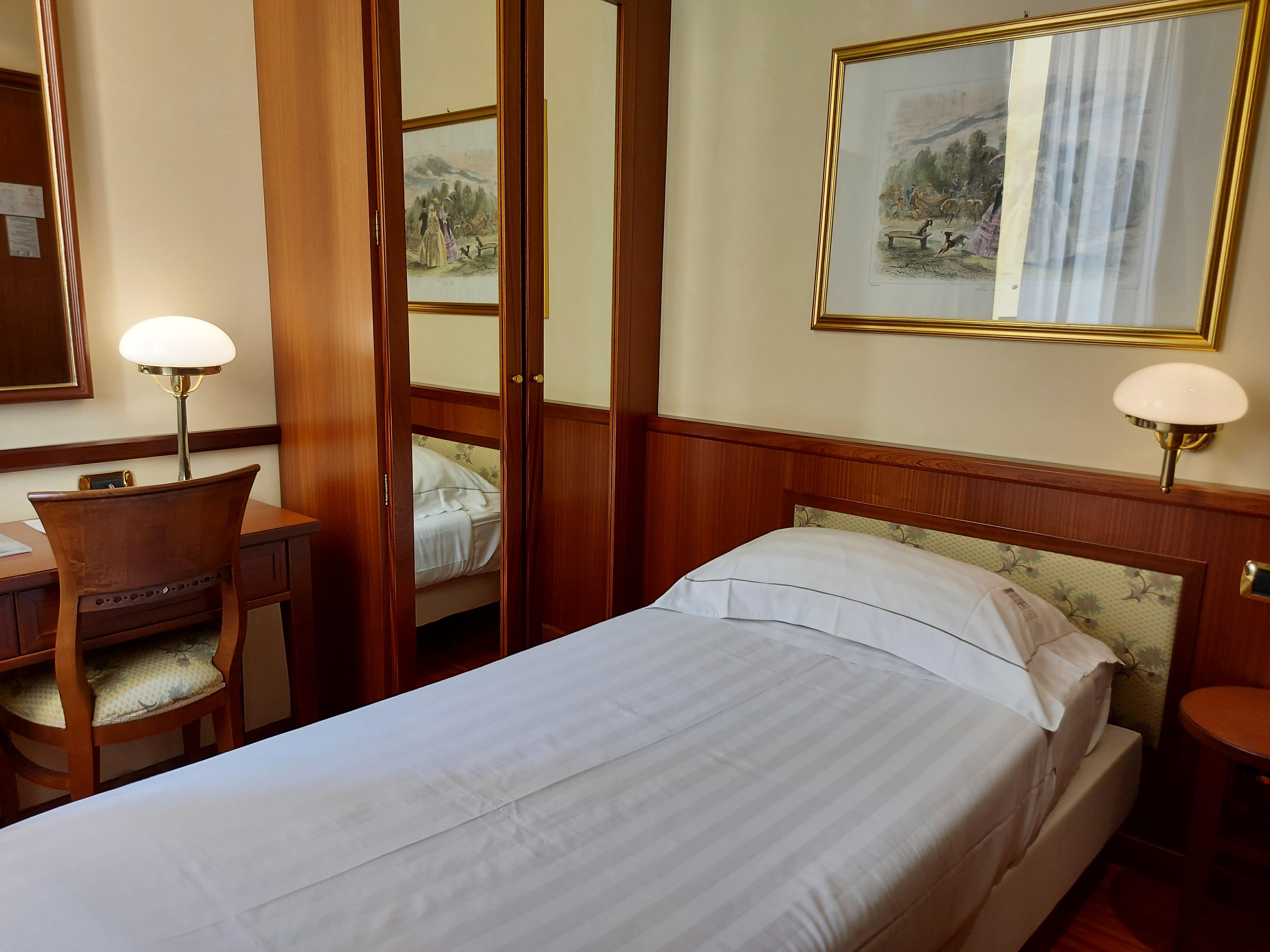 Phi Dei Medaglioni 4* Correggio