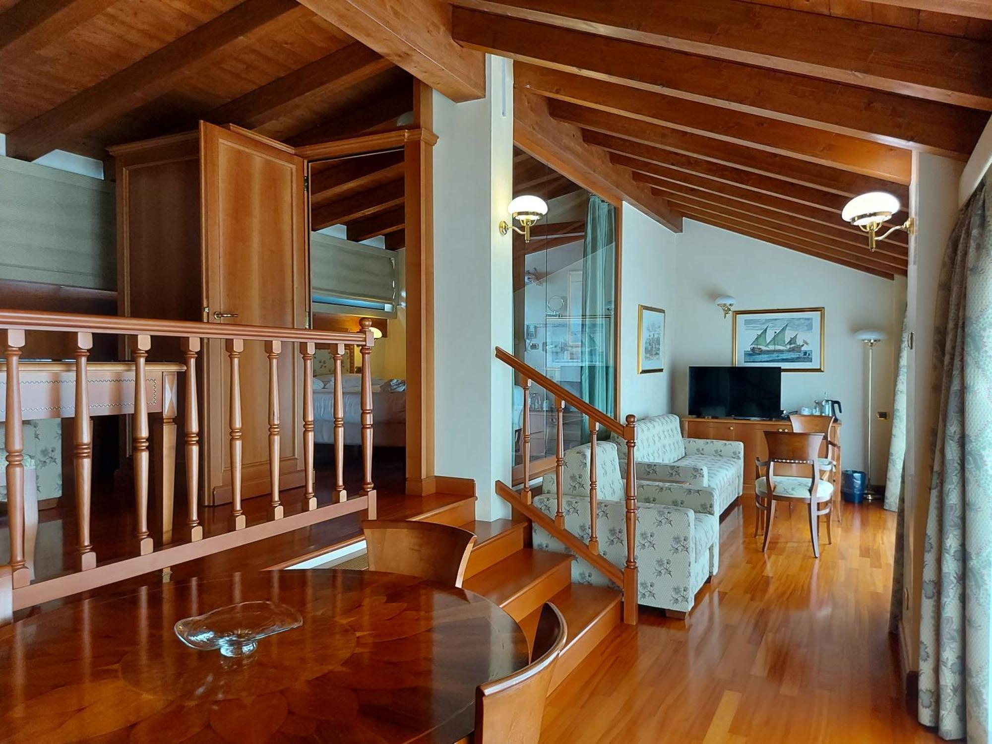 Phi Dei Medaglioni 4* Correggio