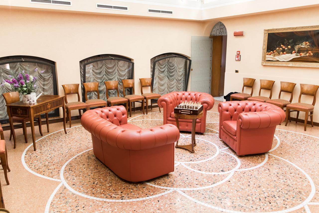 Hotel Phi Dei Medaglioni Correggio