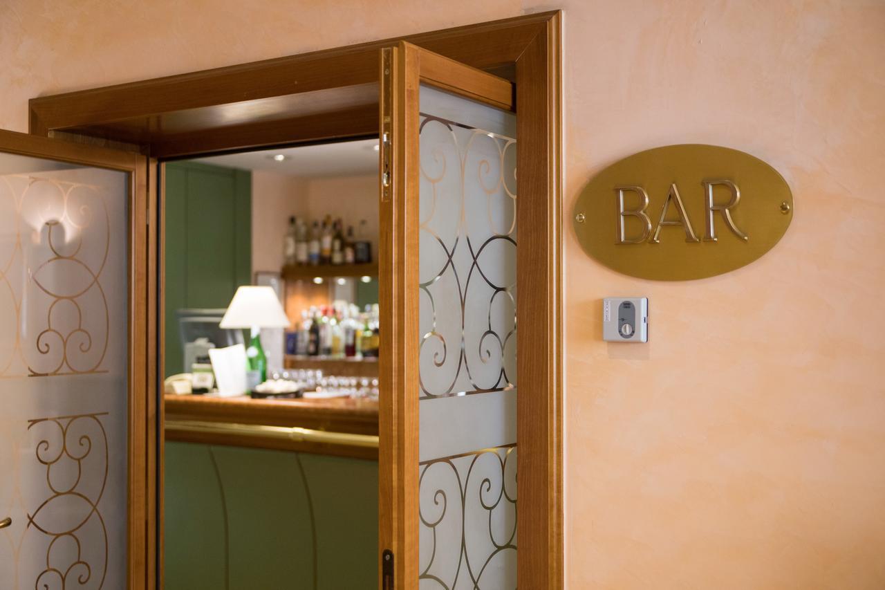 Phi Dei Medaglioni 4* Correggio